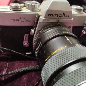 Vintage Minolta SR-T 101 35mm Camera With Macro Zoom Lens